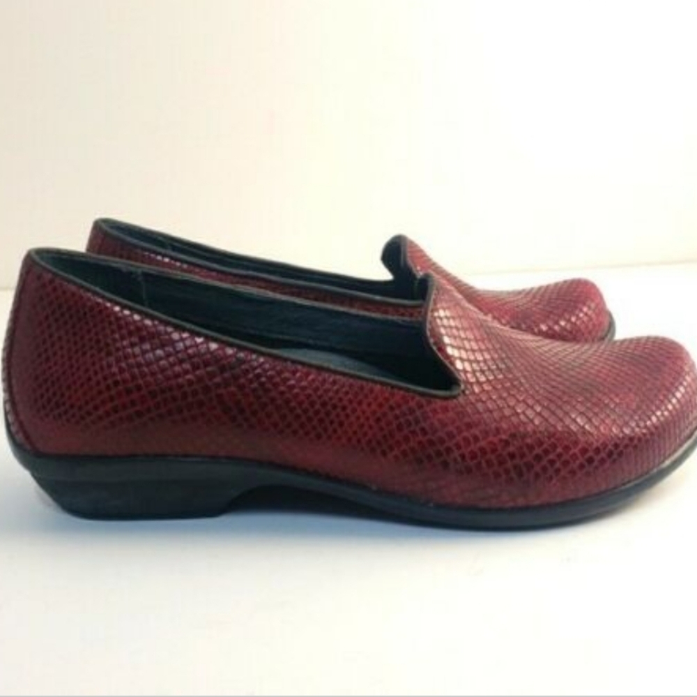 Dansko (Size 40/US 9.5-10) Burgundy Animal Print Textured Slip-on Casual Loafers